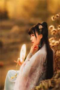 精修版豪门夫人很反骨，随身马甲猛如虎