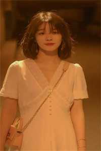 畅读精品开局女帝为师，我出师便天下无敌