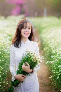 畅读佳作分手后，清冷女教授带崽找上门