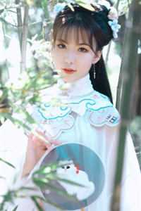 精品蓄意撩惹：疯批大佬故意留门