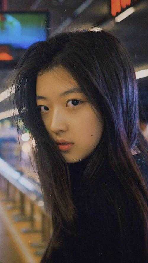 穿成女配后，一生薄情的王爷铁树开花了完整版