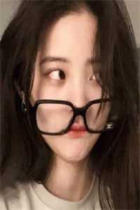 打不过，女帝老婆快救我！畅销巨著
