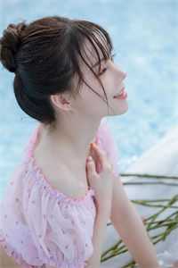 召唤百万大军，女帝给我削苹果精选全文