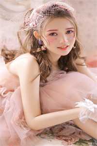小说神豪：身份曝光后，前女友哭花了妆