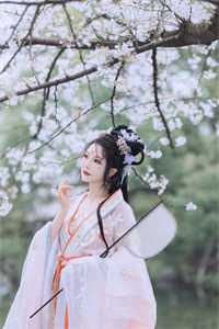 畅销书籍宿宿我啊，穿越背景贼硬，完全躺赢