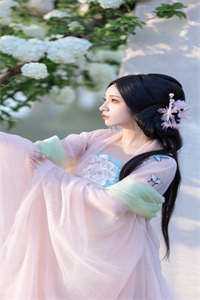 全文穿成恶毒前妻，主母在线整顿豪门