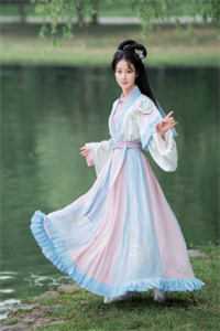精品文休夫后，全京城贵公子都求她再嫁