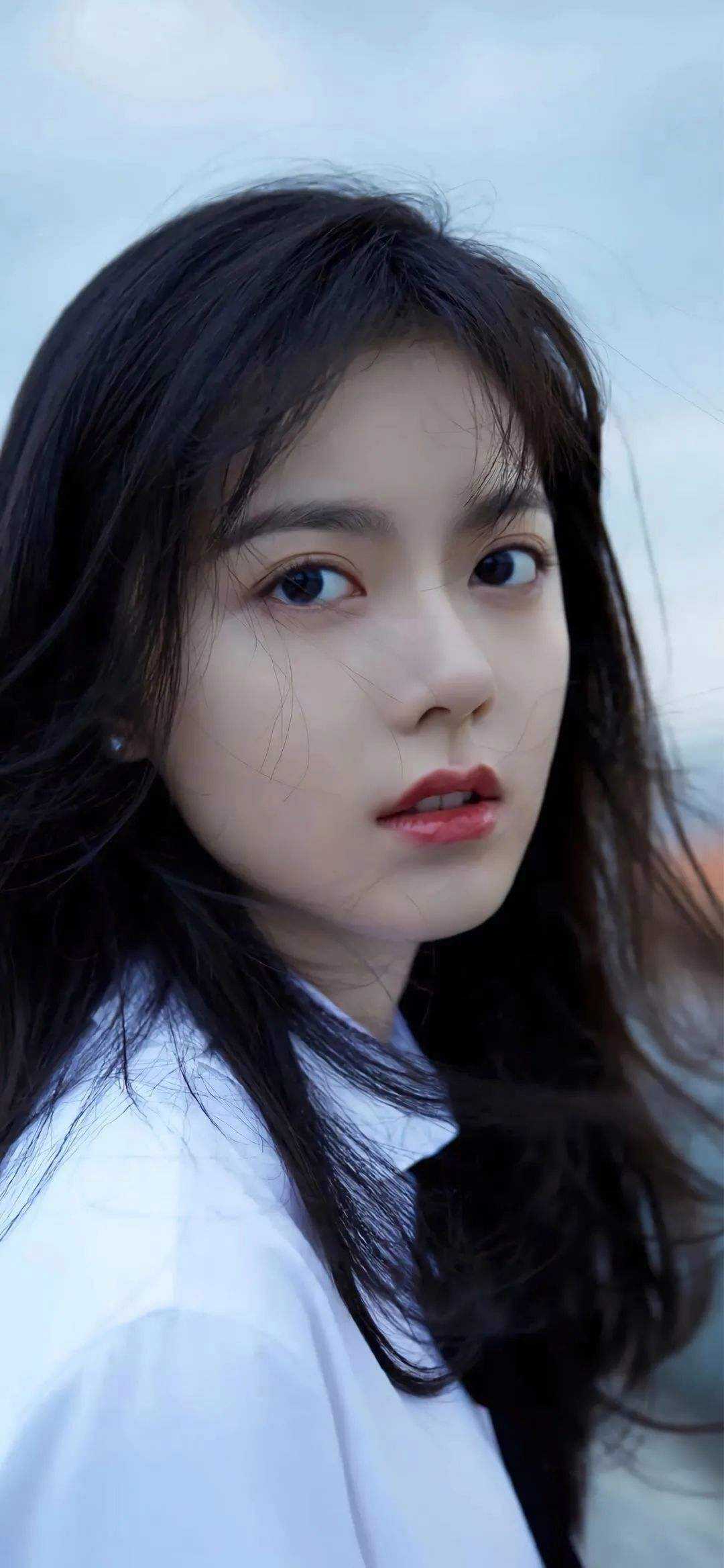 穿越后，他成了女帝的入幕之宾完整文集阅读