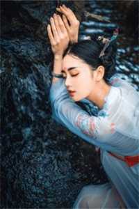 少校，夫人又去命案现场了！短篇小说