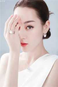 嫡女倾城，傲娇世子总想入赘侯门精品全篇