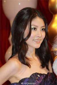 夫人离婚后，军阀大佬一夜白头完整版
