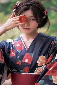 精品篇带着女儿入宫后，她成了宫斗冠军