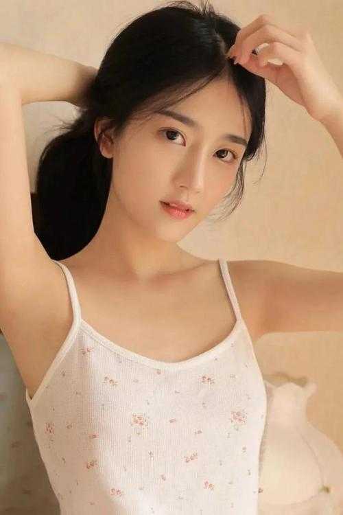 畅读精品小说校花嫌我穷？拜托我可是真神豪