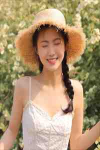 穿越后，我成了先天女装圣体全本