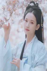 一见钟情后，我成了学长的心尖宠凌渊池渔