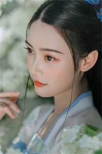 她说，我们总会在小城遇见