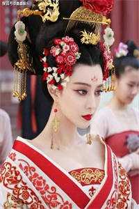 一场酒局，我拿下高冷女领导的信任后续