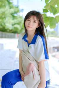 过年期间，美甲师要上门为我男友服务
