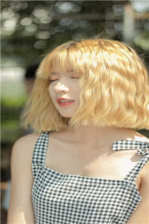 重生到87年，老婆绝美女儿萌爽文
