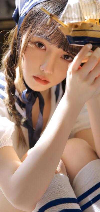 重生后，暗恋大佬成了粘人精番外