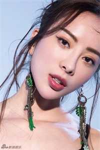 穿越后，我觉醒了亿万倍爆率系统梅霜霖:结局+番外