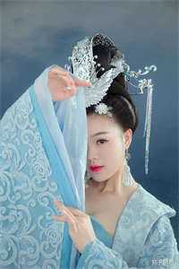 《姐姐大出血时，爸爸在陪继母度蜜月》翠萍池晚多人求的小说_（姐姐大出血时，爸爸在陪继母度蜜月）翠萍池晚最新热门小说
