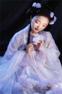 先婚后爱：战神王爷的绝世医妃曹新柔章南莲全文+结局+番外