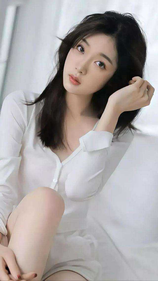 叫你求生，你竟然抱着校花开养殖场？陆哲林浅浅全章+后续