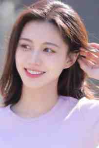 为婚戒点天灯后，老公拍卖我365张私房照