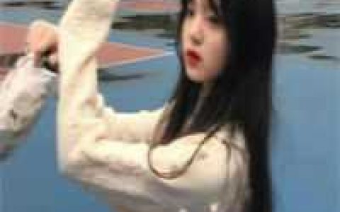 离婚后，她被首富大佬带崽堵门