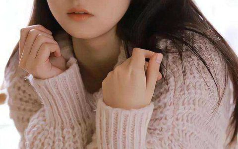 撩上那个疯批教官后，霸道一姐秒变软妹