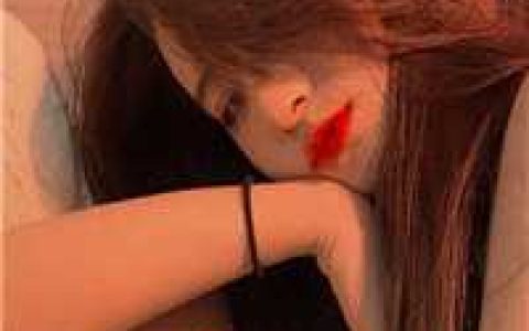 穿成怨种女配，开局抢了女主剧本宁蕴宁薇月
