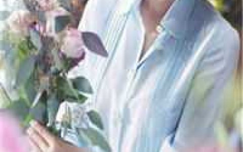 失忆后，团宠大佬抱紧老公金大腿