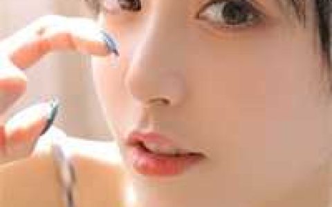 别人都是绕梁佳音，你抬手就是唢呐？