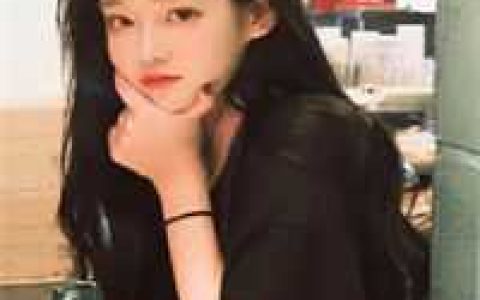 神豪：跟妻子贴贴就能获利百亿