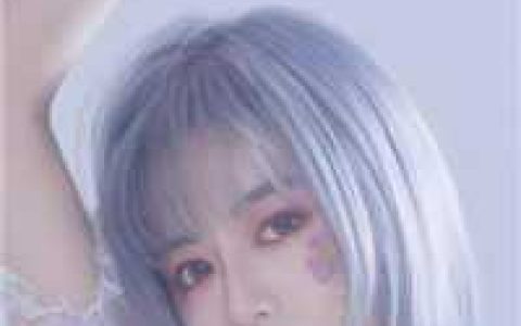 穿成豪门对照组的真千金