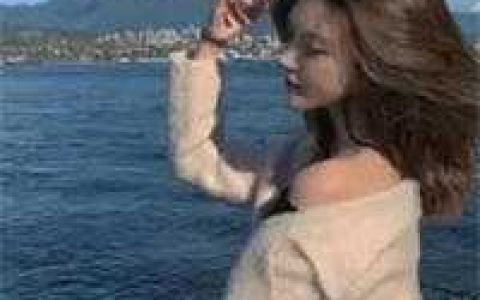被祖龙偷听心声后，她成了大秦吉祥物