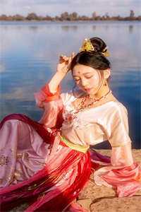 她美又飒，大佬把持不住沦陷了贺明川钱橙全文观看